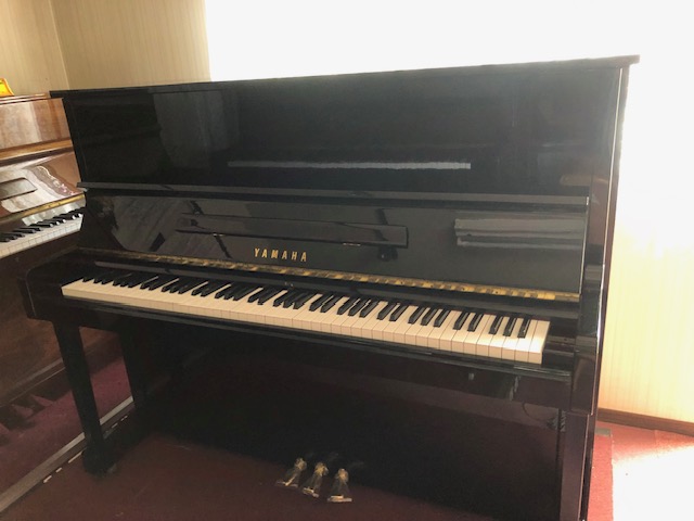 YAMAHA PIANO@U10Bl